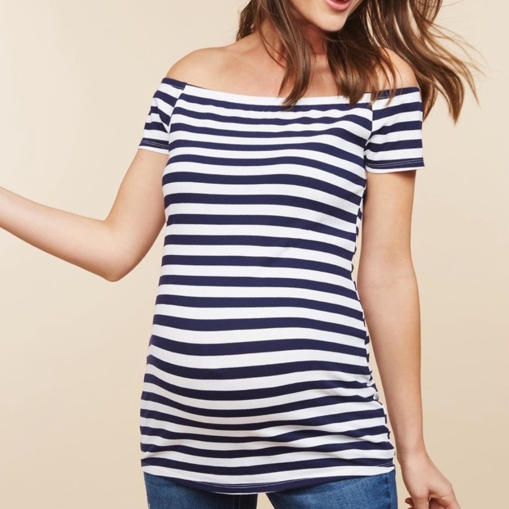 Off shoulder maternity top